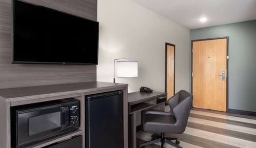 Room, 1 King Bed, Non Smoking (Mobility Accessible)