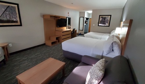 Suite, 2 Queen Beds, Non Smoking