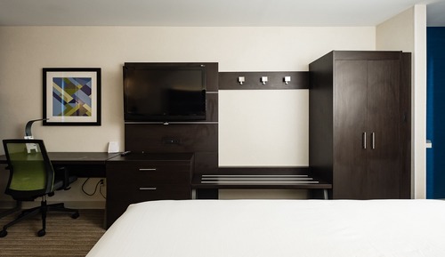 Standard Room, 1 King Bed, Mobility Accessible, Non Smoking (Communications)
