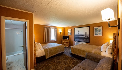 Suite, 2 Bedrooms, Non Smoking (Courtside)