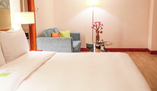 Premium Room, 1 King Bed