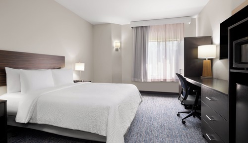 Standard Room, 1 Queen Bed, Accessible Bathtub (Mobility Accessible)