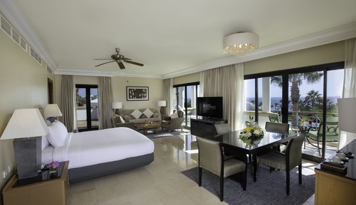 Regency Club Parlor Suite