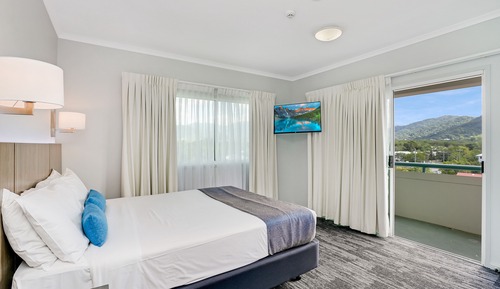 Suite, 1 Queen Bed
