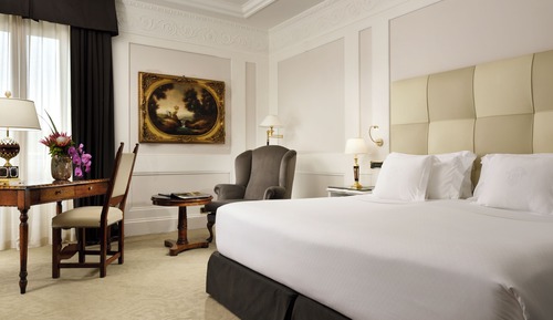 Prestige Room