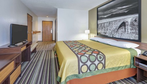 Room, 1 King Bed, Accessible, Non Smoking (Mobility)