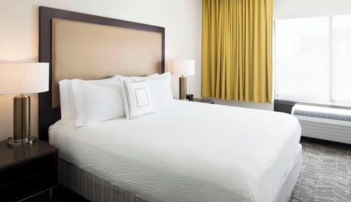 Suite, 1 King Bed, Non Smoking
