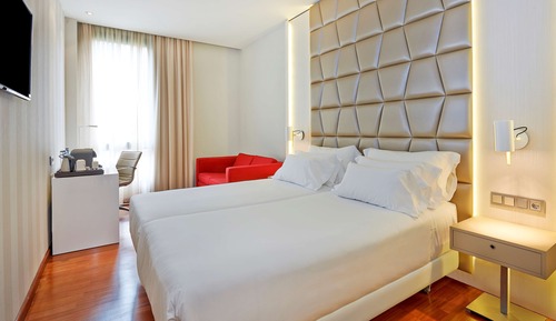 Superior Room (Extra Large Extra Bed 3 adults)