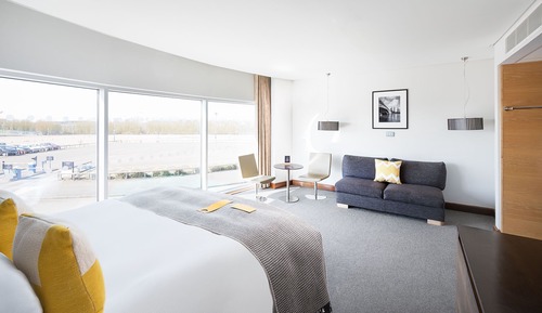 Premium Room, 1 King Bed