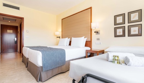 Double Room (Extra Bed)