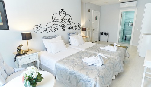 Premier Single Room
