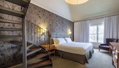 Junior Suite, 1 King Bed and 1 Queen Bed, Exterior View
