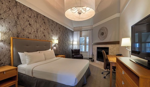 Standard Room, 1 Queen Bed, Fireplace