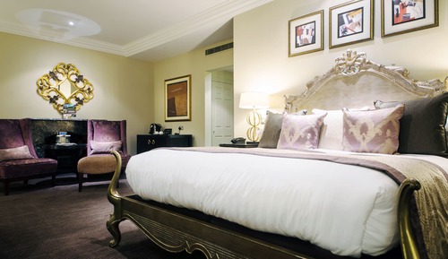 Feature Room