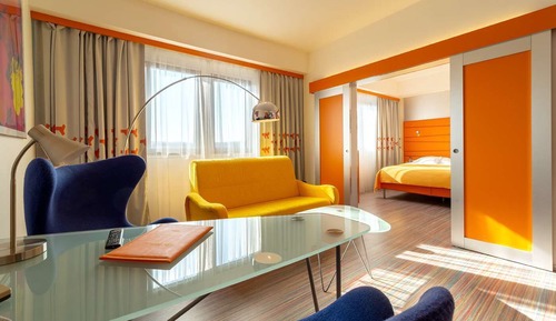 Superior Suite, City View