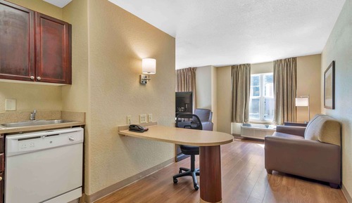 Deluxe Studio, Multiple Beds, Non Smoking