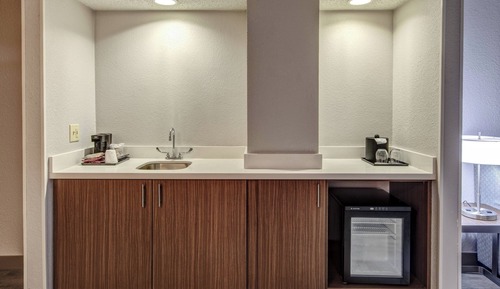 Executive Suite, 1 Bedroom, Non Smoking, Balcony