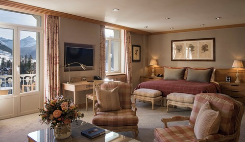 Deluxe Junior Suite Mountain View