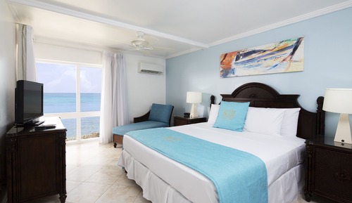 One Bedroom Oceanfront Suite