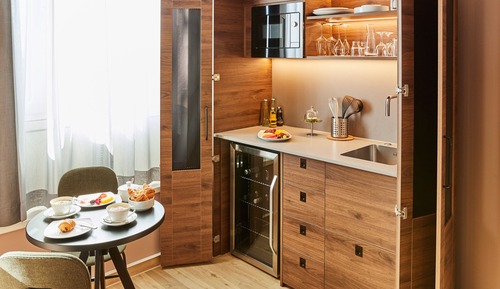 Deluxe Room, 1 Double Bed, Kitchenette (Premium)