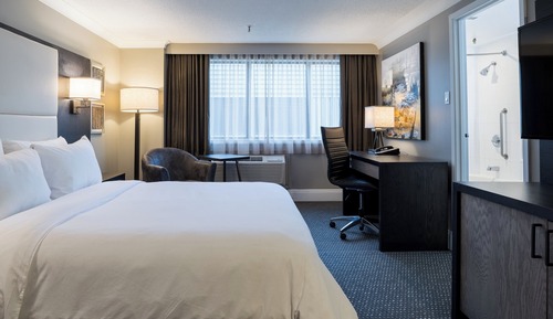 Standard Room, 1 King Bed