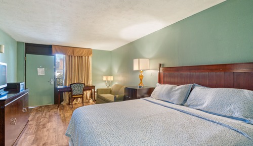 Deluxe Double Room Single Use
