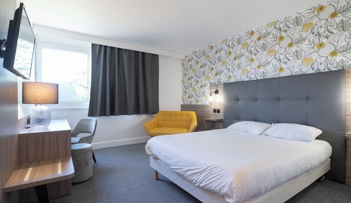 Premium Double Room, Refrigerator, Pool View