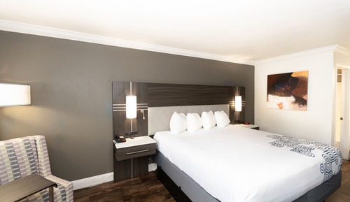 Standard Room, 1 Queen Bed, Non Smoking