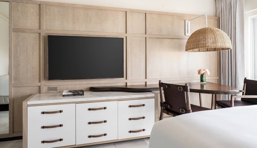 Club Room, 1 King Bed, Oceanfront