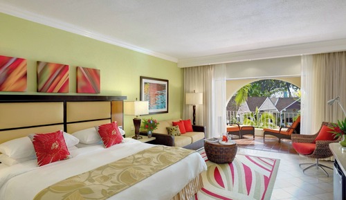 Junior Suite Pool View, Junior Suite
