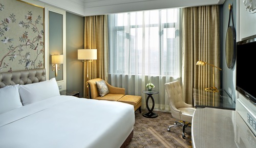Standard Room, 1 King Bed
