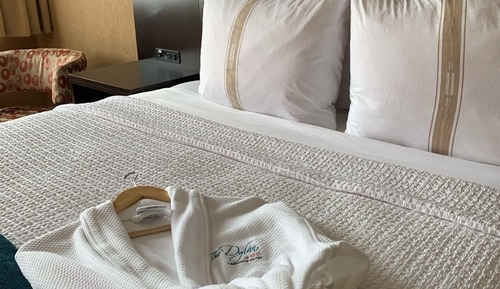 Deluxe Room, 1 King Bed