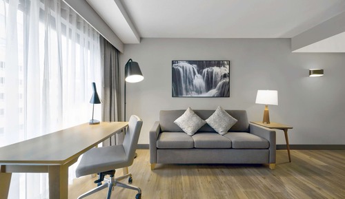 Suite, 1 King Bed