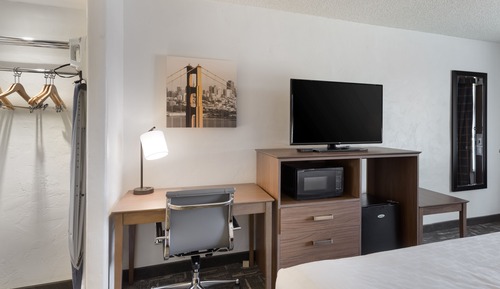 Room, 1 King Bed, Accessible, Non Smoking