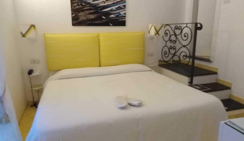 Standard double room with queen bed or 2 separated bed