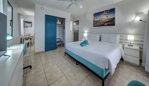 Efficiency King Room