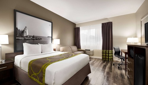 Standard Room, 1 Queen Bed