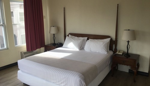 Standard Room, 1 King Bed, Ocean View (6JV)