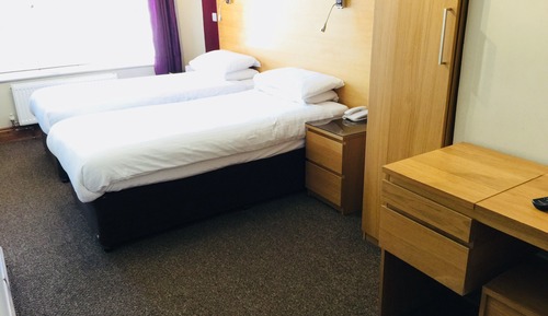 Standard Twin Room