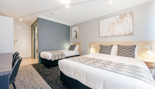 Twin Deluxe Room