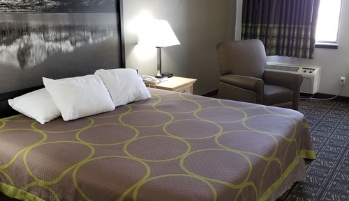 Studio Suite, 1 King Bed, Non Smoking