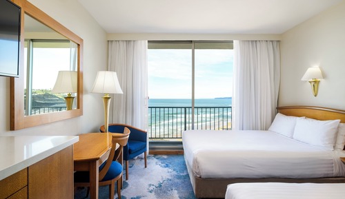 Queen and Single High Ocean View
