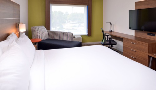 Standard Room, 1 King Bed, Accessible Bathtub (Communications)