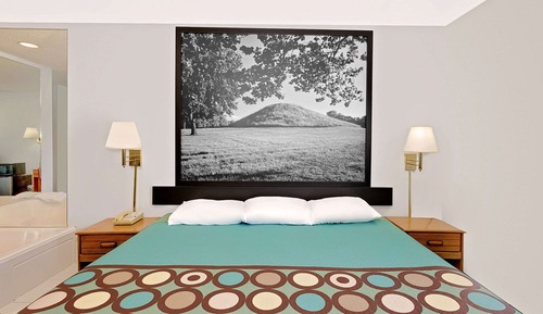Suite, 1 King Bed, Hot Tub