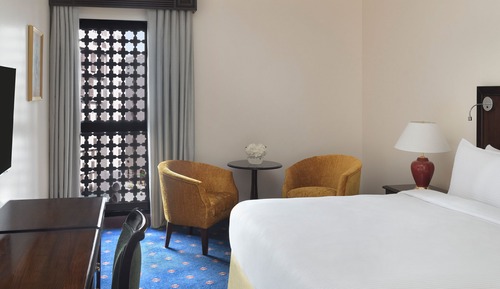 Classic Room, 1 King Bed