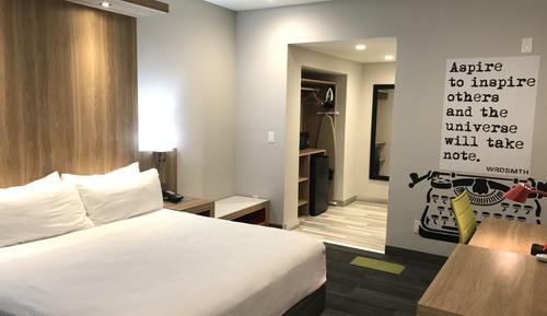 Standard Room, 1 King Bed, Non Smoking