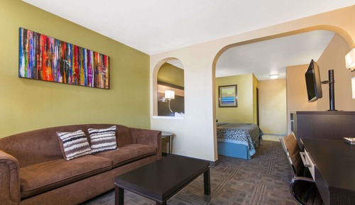 Studio Suite, 1 King Bed, Non Smoking