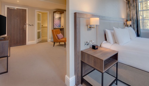 Junior Suite, 1 King Bed (Lounge Access)