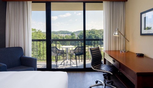 Room, 2 Queen Beds, Balcony