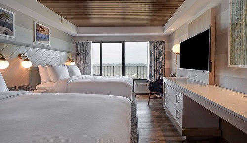 Room, 2 Queen Beds, Balcony, Oceanfront
